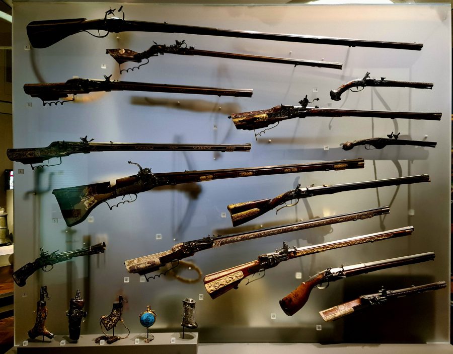 Musketen und Musketenkugeln